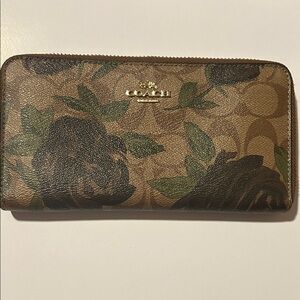 Coach Tan and Green Floral Women's Wallet Project